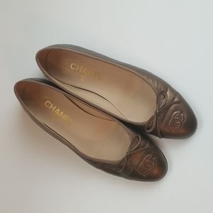 CHANEL Bronze Leather CC Logo Toe Cap Ballerina Flats, Size 39.5 (9)